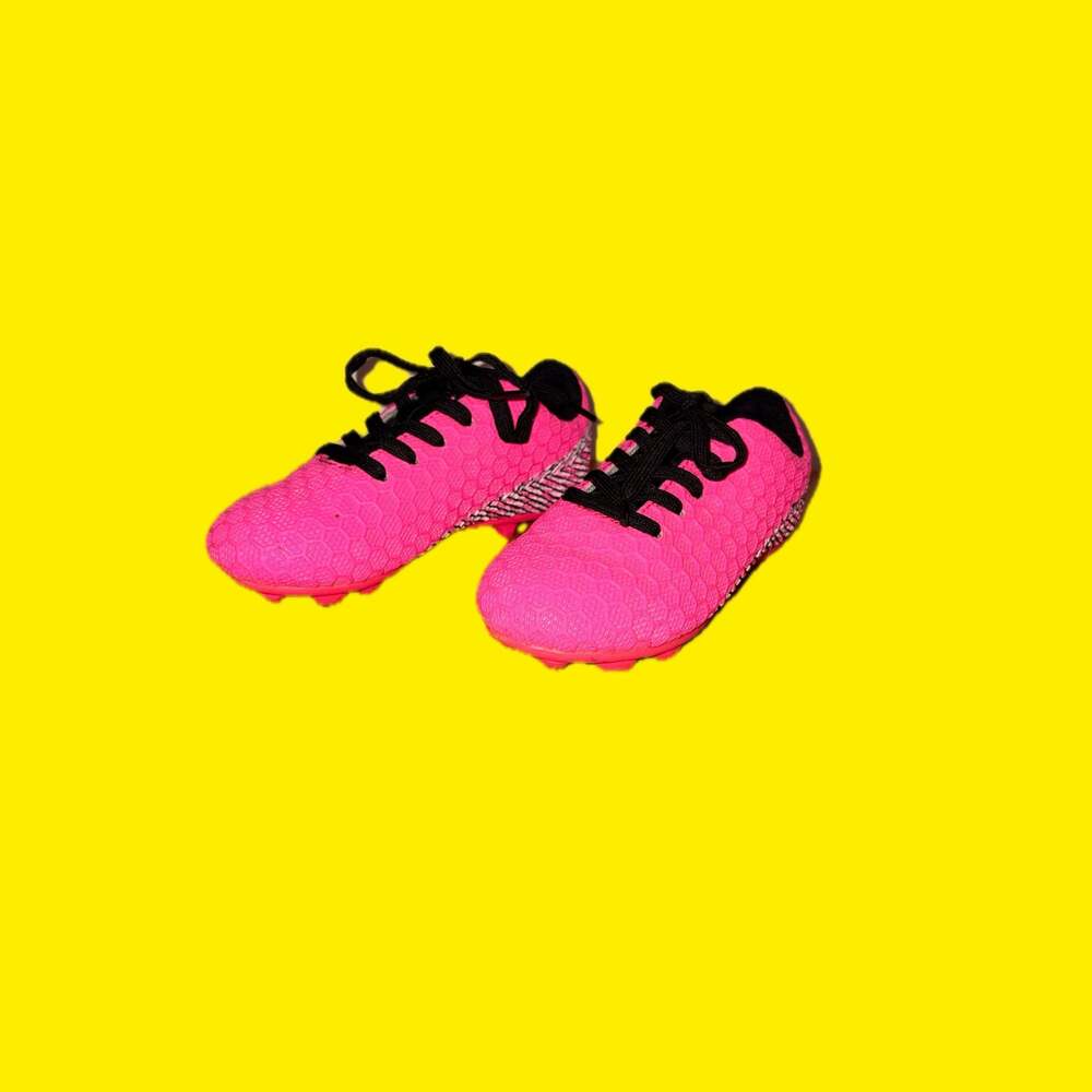 BomKinta Kids FG Athletic Outdoor Soccer Cleats - Pink/Black SZ 11.5
